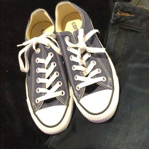 🚫🚫SOLD🚫🚫 EUC BLUE CONVERSE ALL STAR🌺🌴